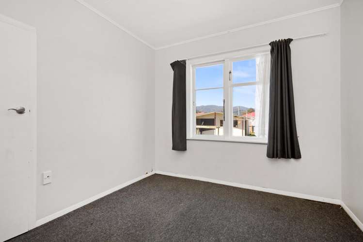 5 Bythell Street Wainuiomata_10