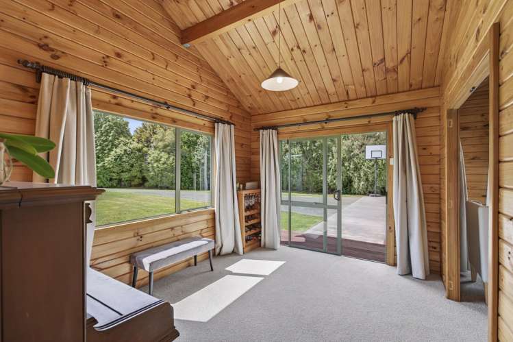 280 Corbett Road Paraite_16