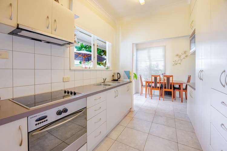 810 Frederick Street West Mahora_1