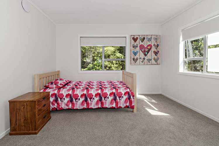 12 Hollywood Avenue Titirangi_10