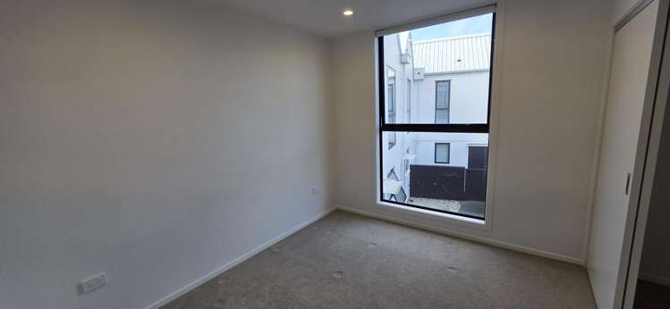 2/2 Riversdale Road Avondale_9