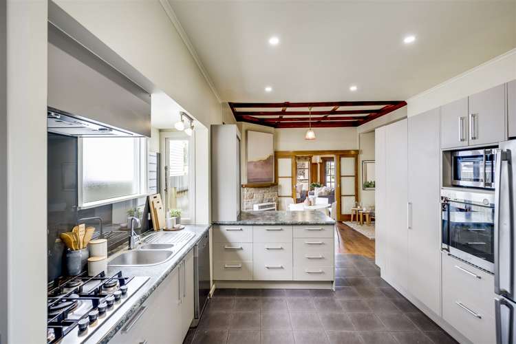 78 Kennedy Road Napier South_4