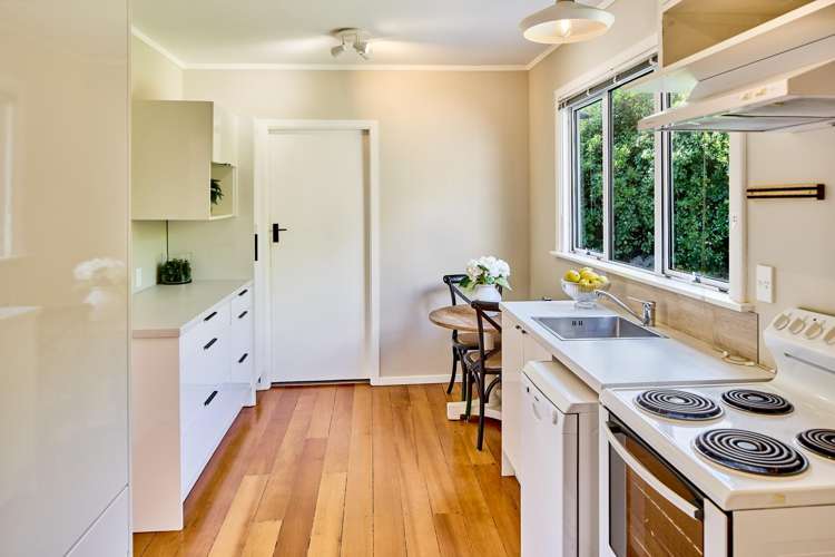 7 Ames Street Paekakariki_2