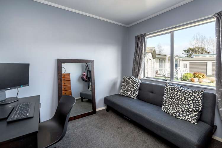 1b Wakelin Street Carterton_24