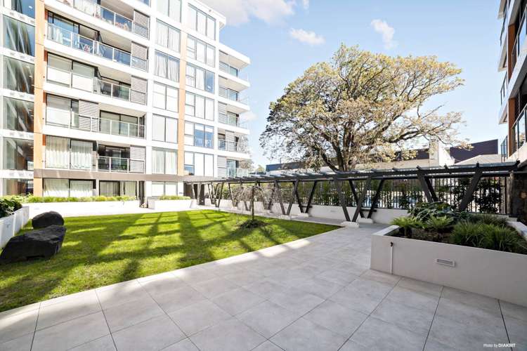 111/10 Lion Place Epsom_13