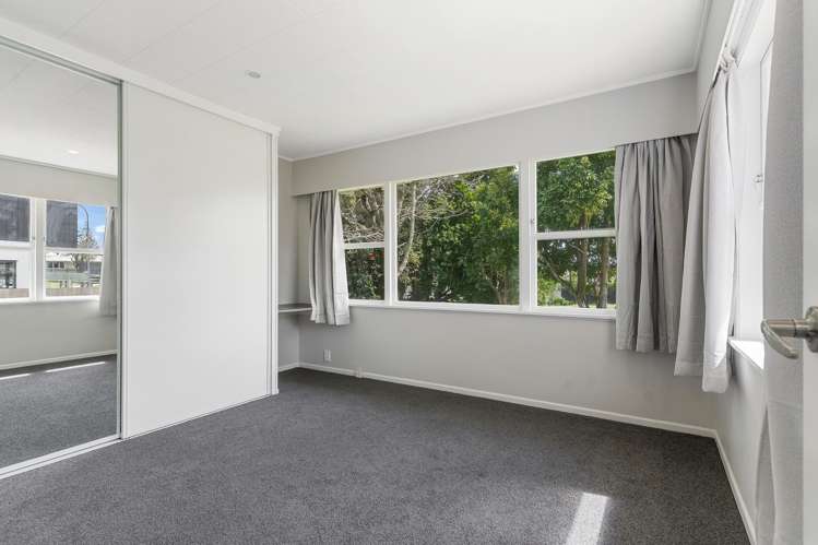 61 Gloria Avenue Te Atatu Peninsula_11