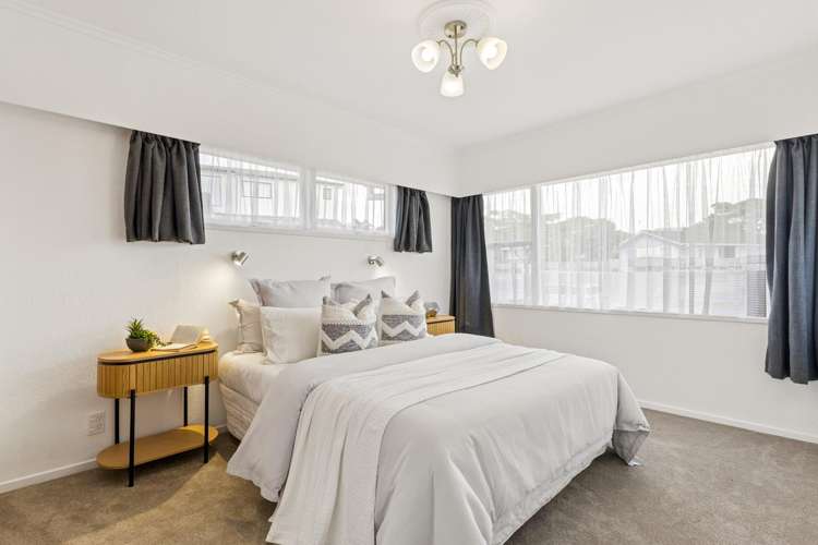 6 Rothwell Place Sunnyhills_13