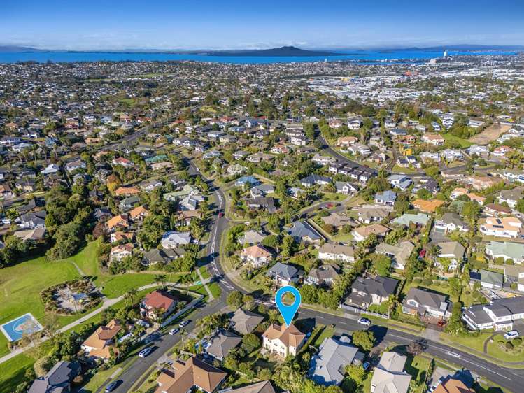 31 Goldfinch Rise Unsworth Heights_18