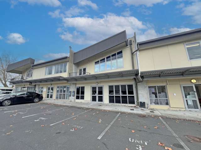 MODERN MANUKAU OFFICE SPACE