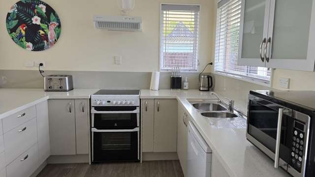 34B Mowat Street 10706_2