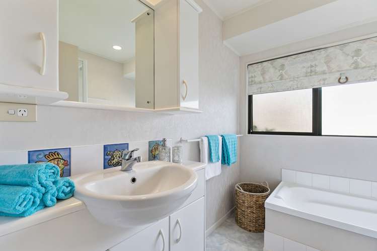 38 Ewhurst Place Goodwood Heights_11