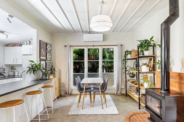 218 Woodlands Park Road Titirangi_5