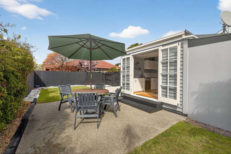 97 Wildberry Street Woolston_19