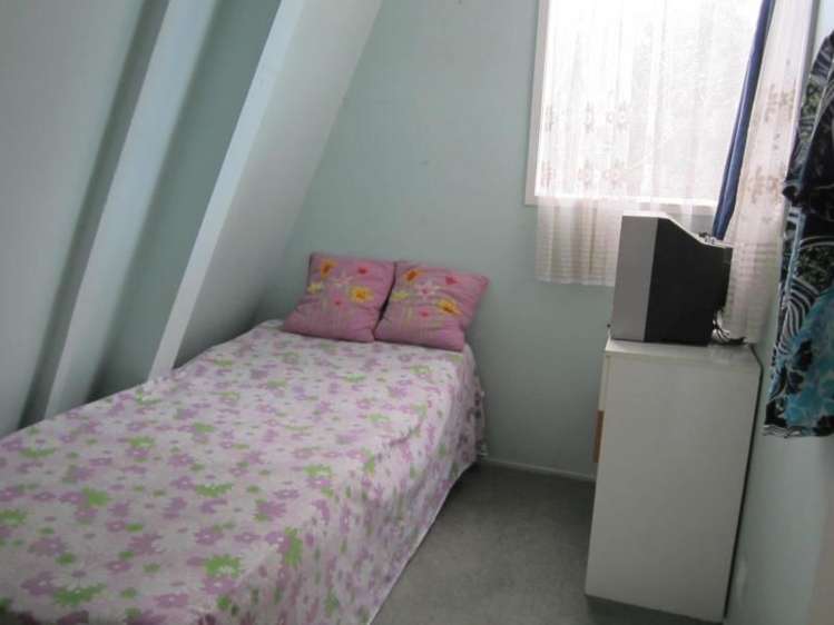 2/20 Tyndall Street Pahiatua_8