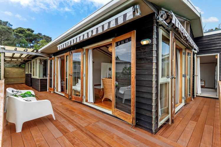 20 Oruamo Place Beach Haven_27