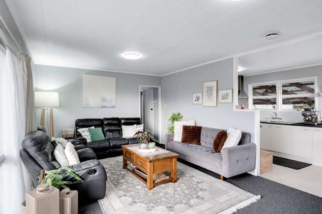 8 Margaret Place Deanwell_1