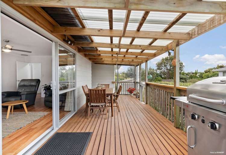 57 Archmillen Avenue Pakuranga Heights_1