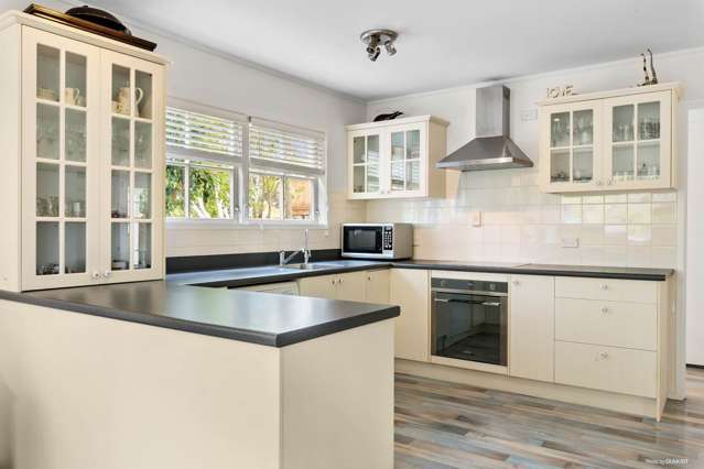 2/20 Hythe Terrace Mairangi Bay_4