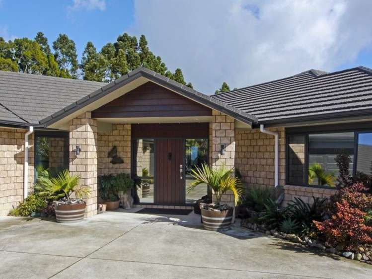 215 Judge Richardson Drive Opaheke_6