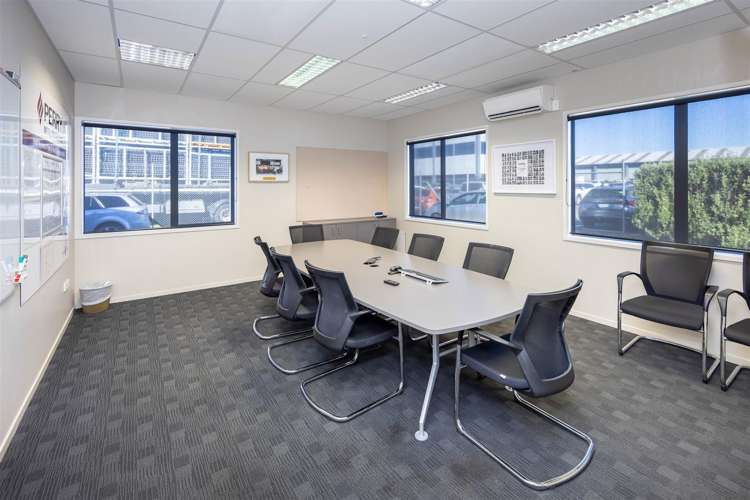 14 & 14A Manchester Place Te Rapa_7