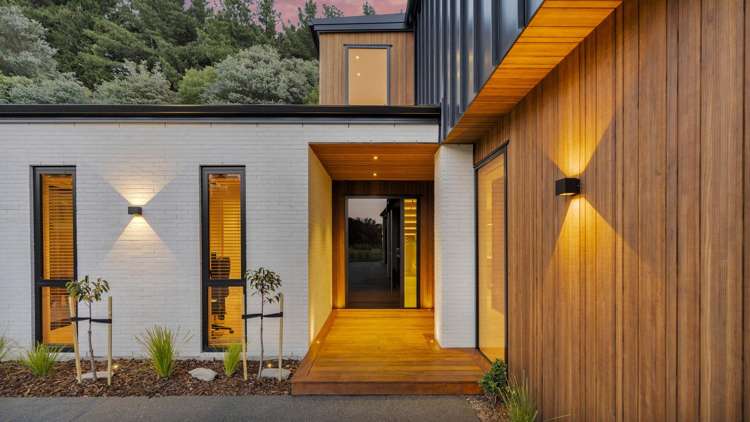 8 Tui Vale Lane_1