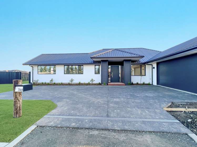 748 Selwyn Rd_0