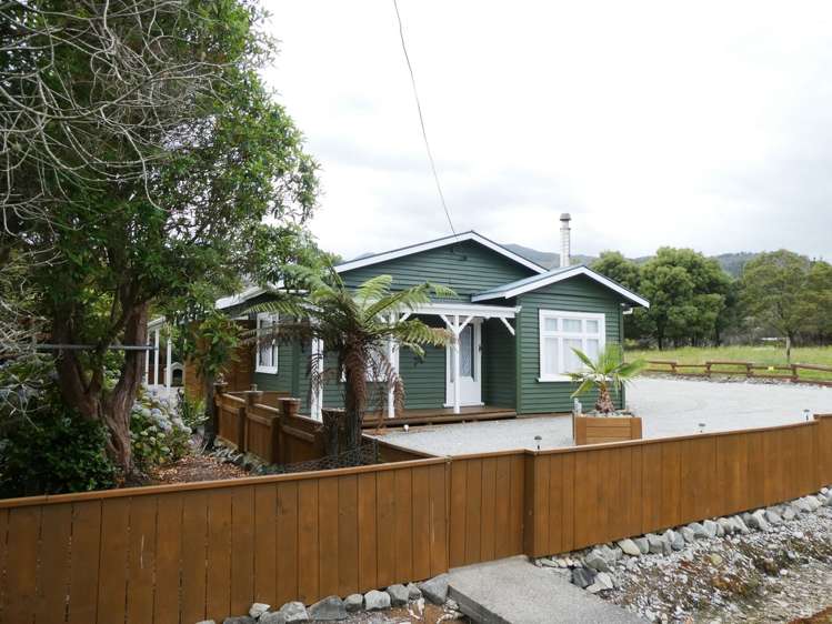 5 Chamberlain Street Waimangaroa_23