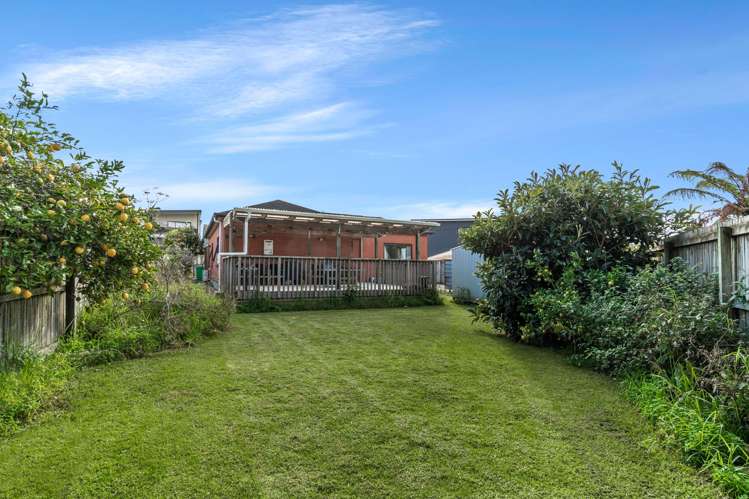 9 Gwendoline Avenue Te Atatu Peninsula_14
