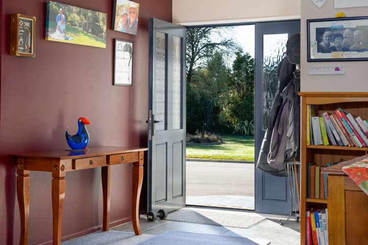 148 Willow Park Drive Opaki_12