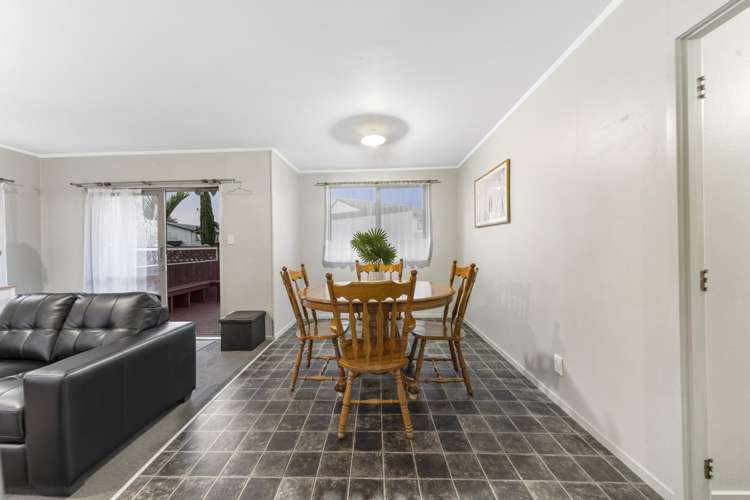 2/8 Martha Lane Manurewa_7
