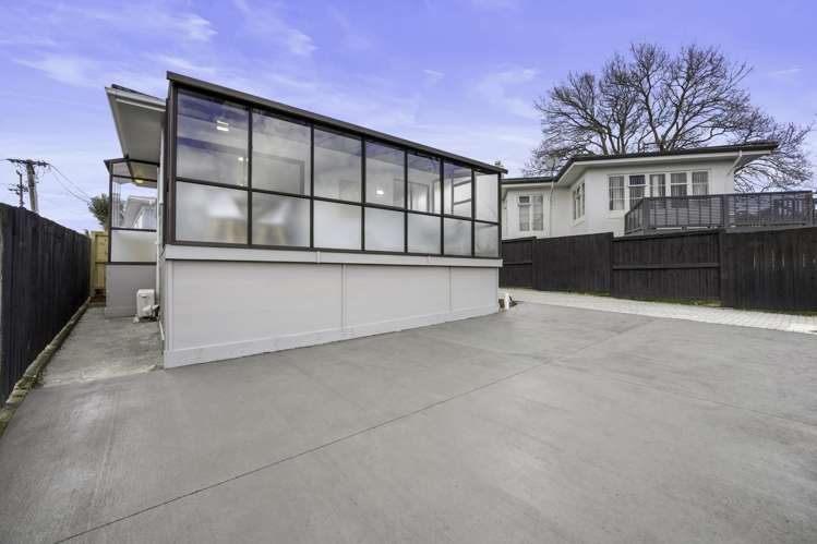1/115 Woodglen Road Glen Eden_14