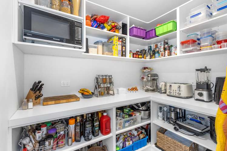 7 Bronco Drive Aidanfield_10