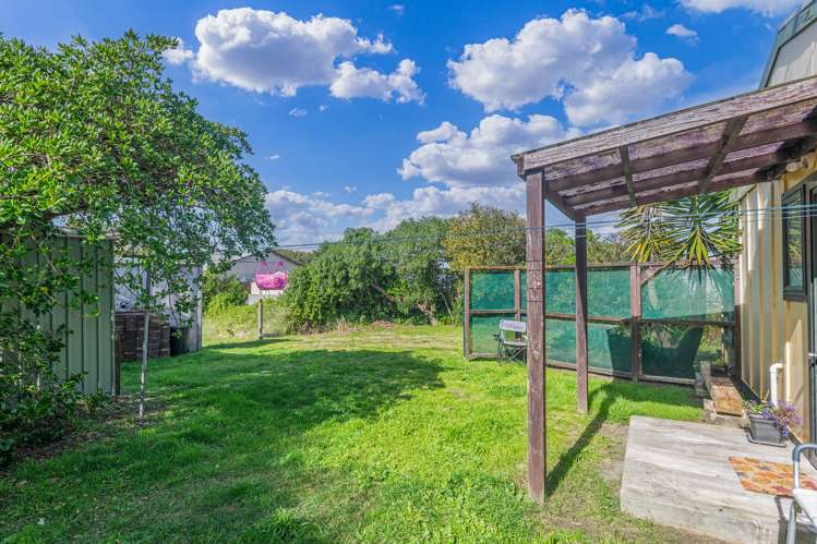 17 Rangitane Street Himatangi Beach_12