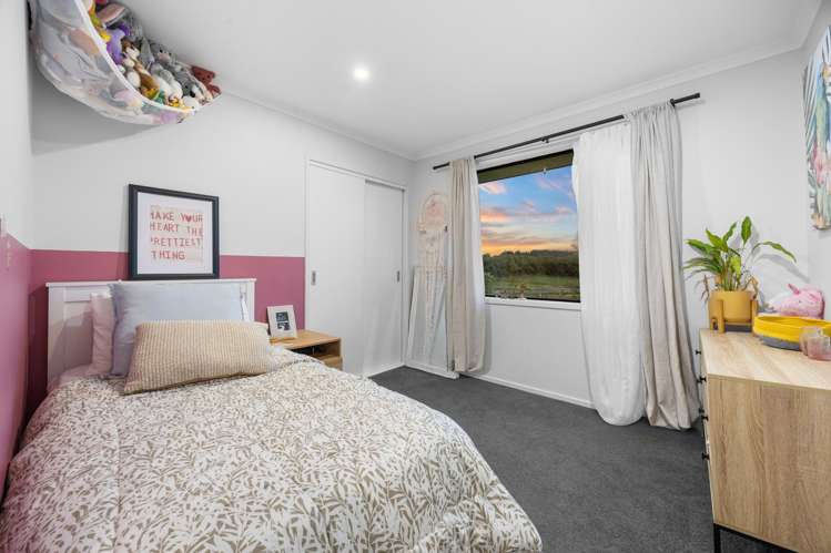 1347 State Highway 16 Waimauku_18