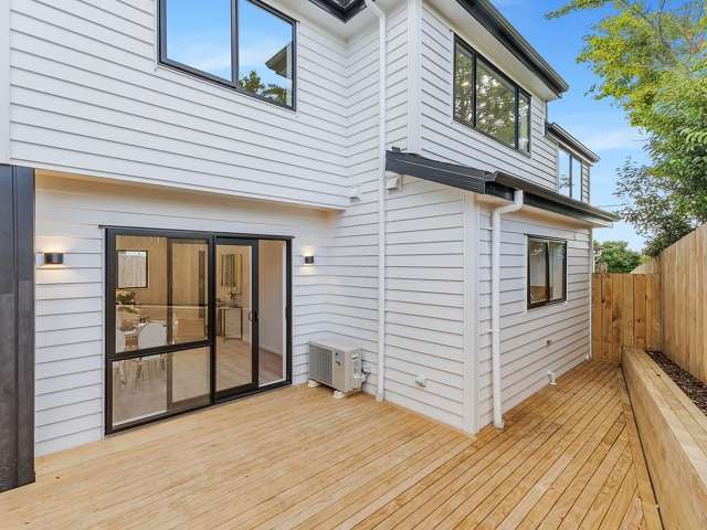 Brand New & Ready to Move In