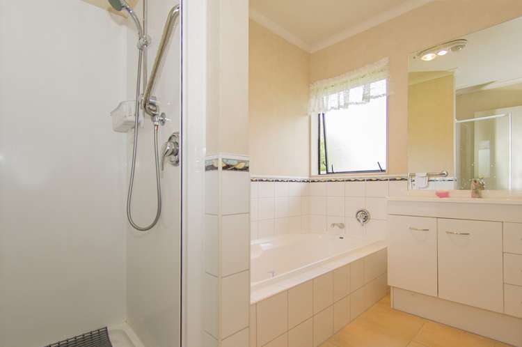 38 Cholmondeley Crescent Whitianga_11