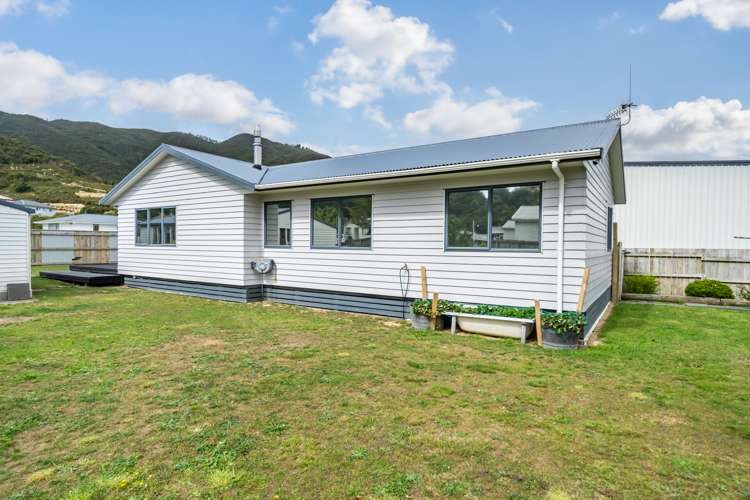 5 Ashburn Road Wainuiomata_23