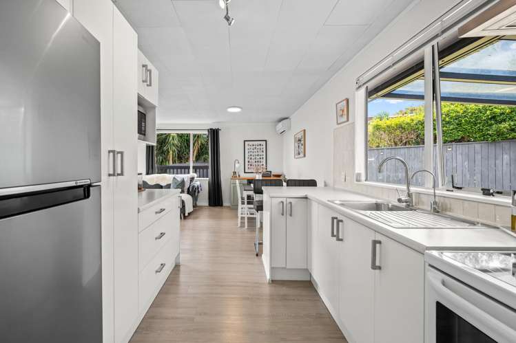 1/63 Rosier Road Glen Eden_7