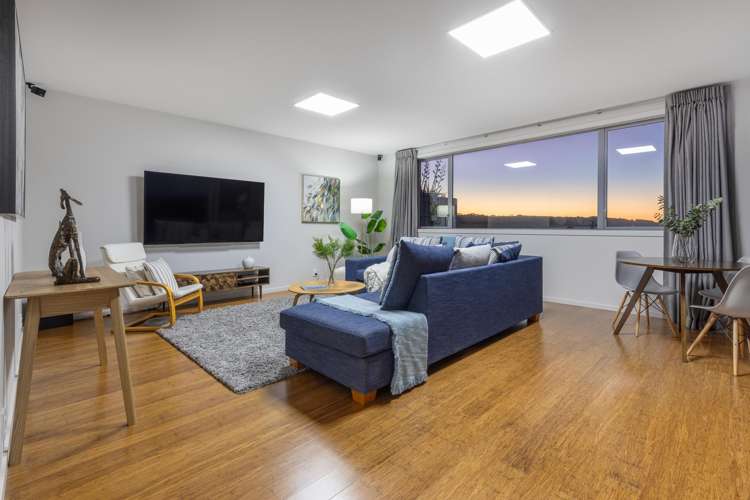 22 Milford Street Aotea_36