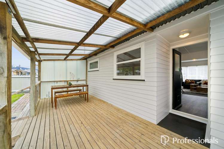 8 Roberts Street Wainuiomata_21