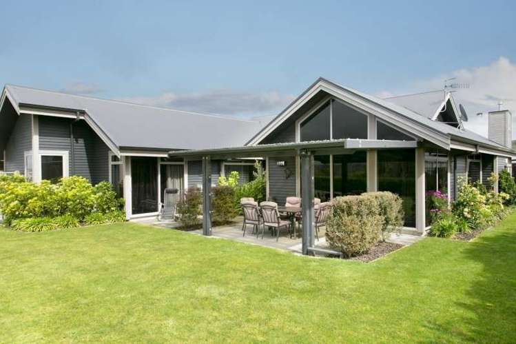 12 The Pheasant Tail Nukuhau_2