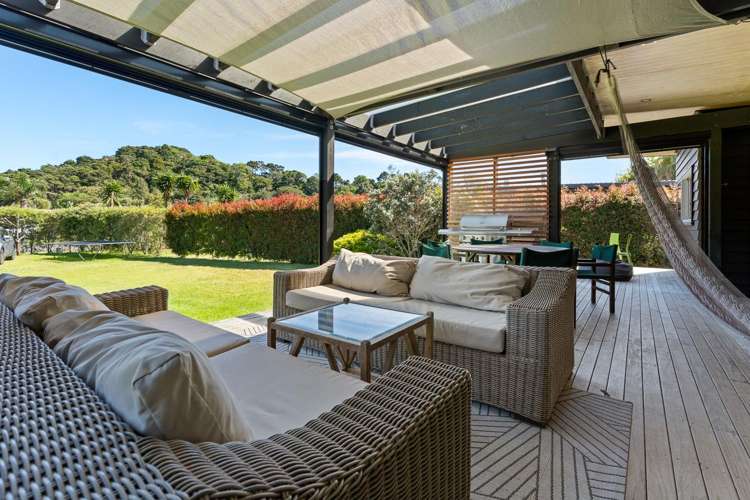 8 Coral Place Matapouri_11