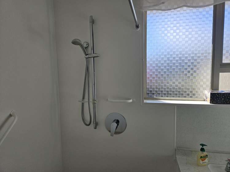 D/35 Essex Street Balclutha_10