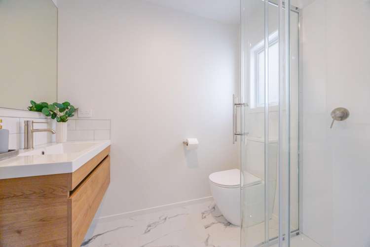 38a The Esplanade Westshore_17