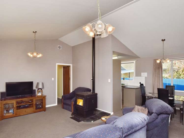 10 Davidson Crescent Hornby_2