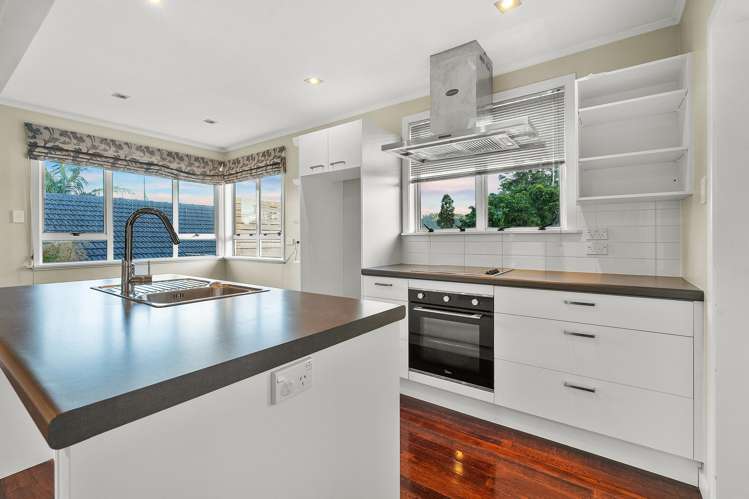 44 Glengarry Road Glen Eden_7