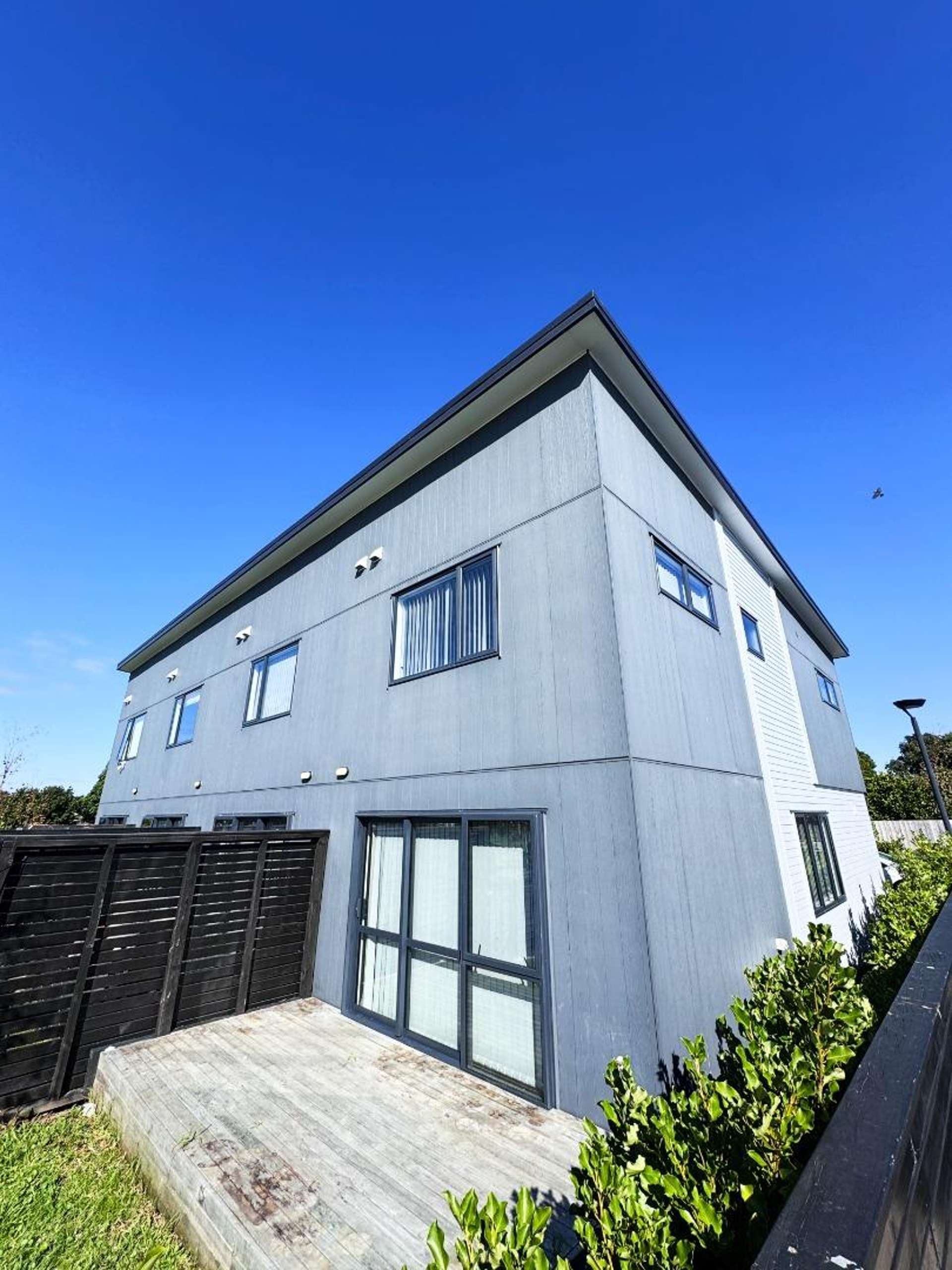 15 Sealord Place 10664_0