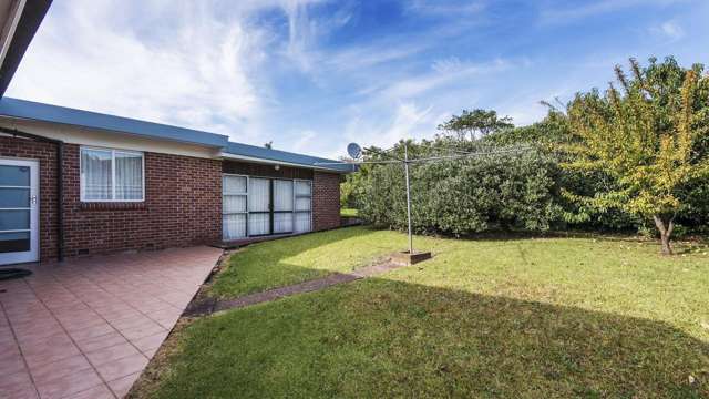 276 Te Atatu Road Te Atatu South_1