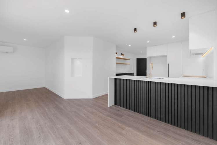 97/1,2,3,4 Cook Street Howick_35