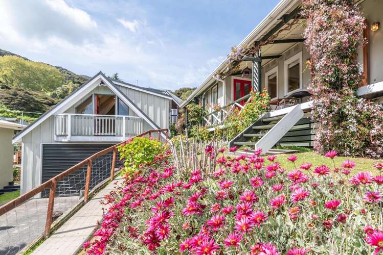 12 Fleur Lane Akaroa_11